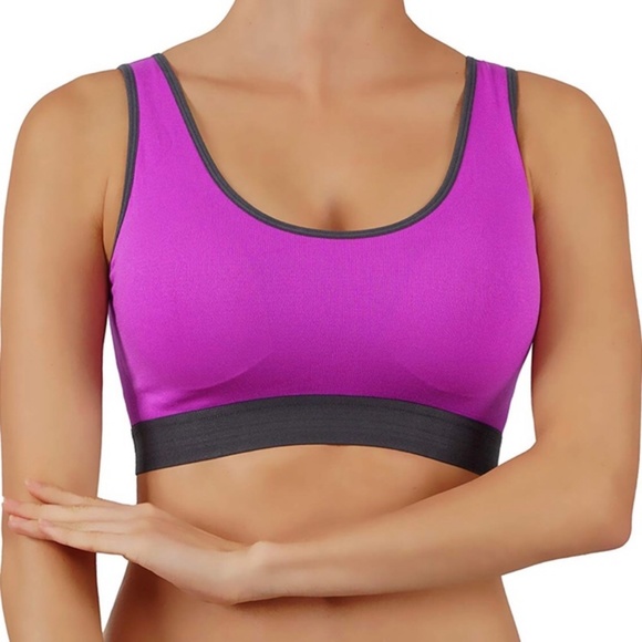 Criss Cross Back Detail Sports Bra in purple - Picture 2 of 3